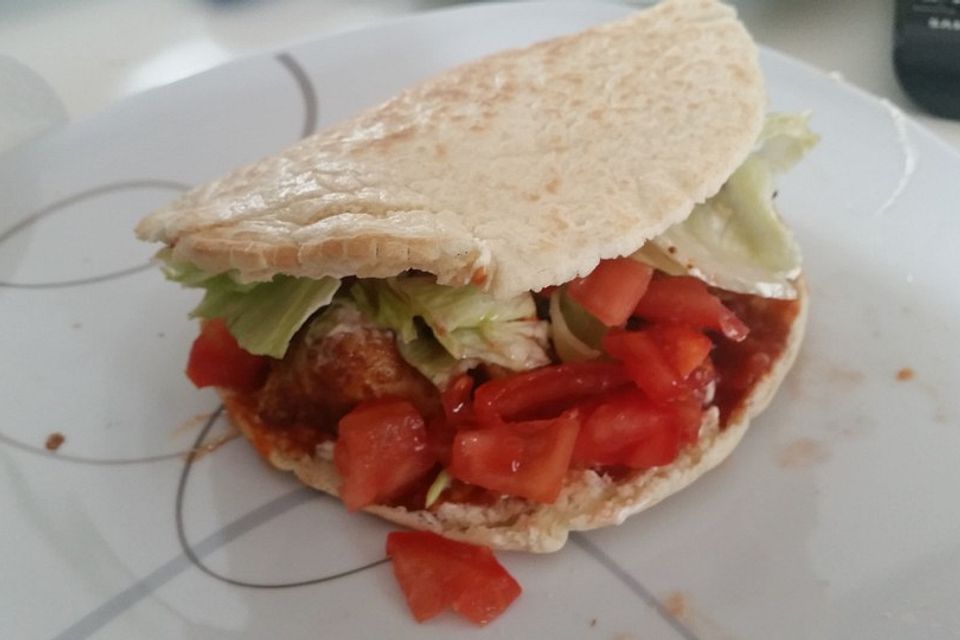 Pita mit Hähnchen und Salsa