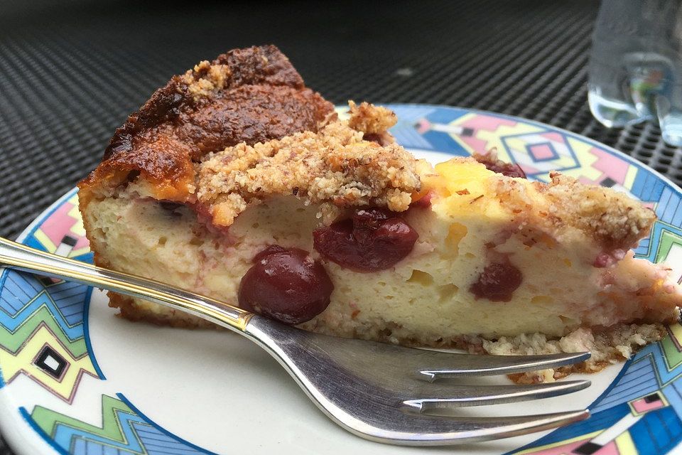 Käsekuchen mit Kirschen, ohne Mehl