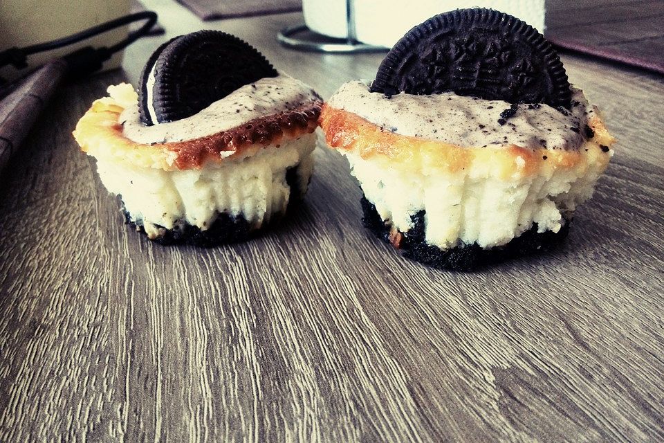 Oreo-Cheesecake Cupcakes