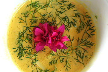 Feurige Kokosnuss-Suppe Lombok Style