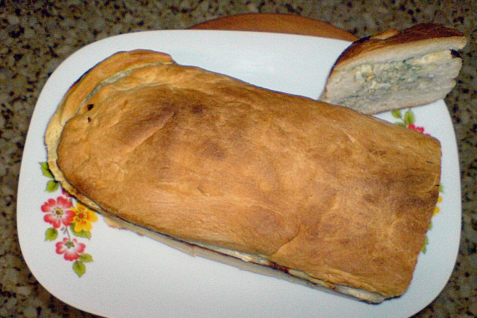 Gefülltes Weißbrot