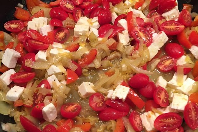 Schnelle Chicorée-Pfanne mit Schafskäse von Satthaken| Chefkoch