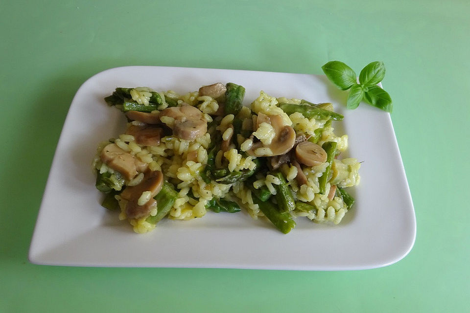 Risotto mit Spargel und Champignons by Koarl