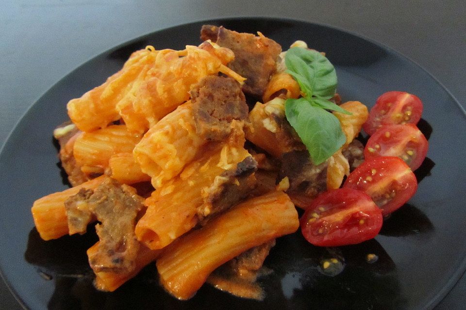 Rigatoni al forno mit Kebap