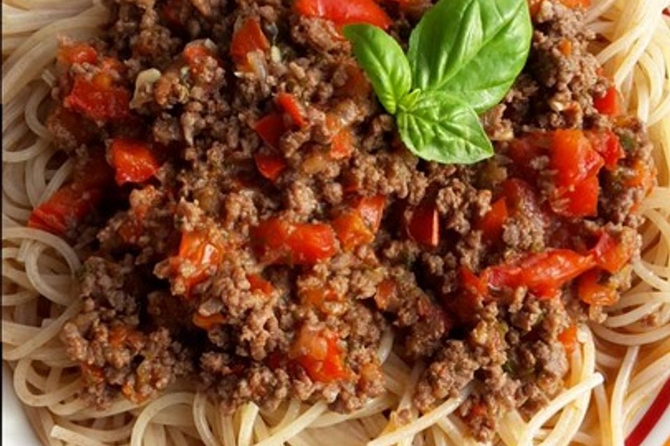 Paprika Bolognese oder auch "Paprinese" Paprika Bolognese oder auch "Paprinese"