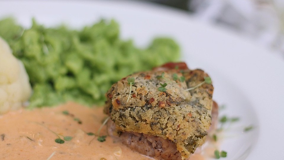 Schweinemedaillons Mit Cafe De Paris Kruste Und Kokos Curry Sauce Von Towly Chefkoch 