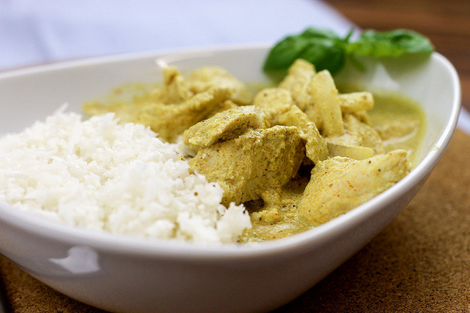 Low-Carb indisches Hühnchen-Korma