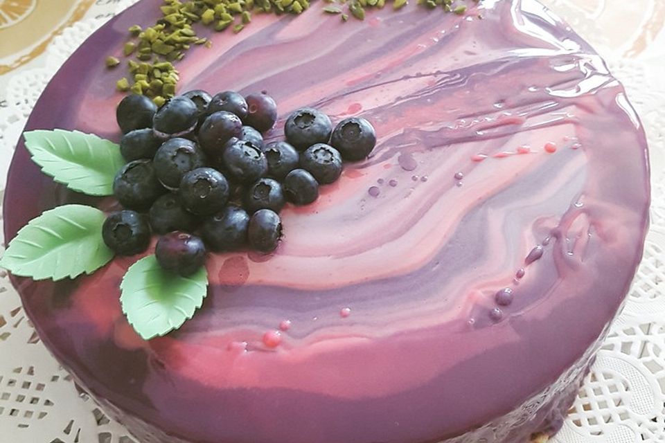 Mirror Glaze Eistorte - Beeren-Cheesecake