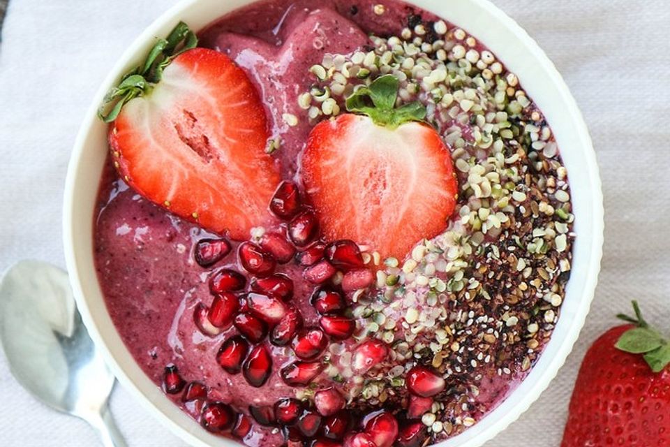 Beeren-Smoothie-Bowl