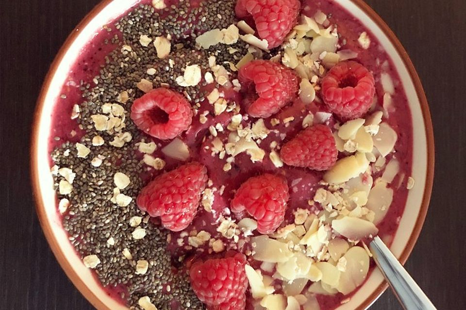 Beeren-Smoothie-Bowl