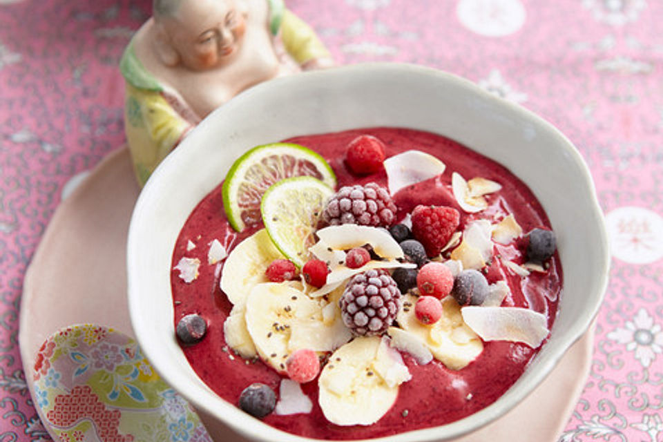 Beeren-Smoothie-Bowl