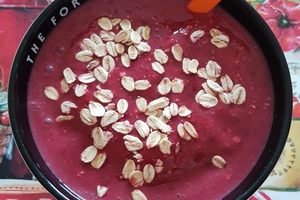 Beeren-Smoothie-Bowl