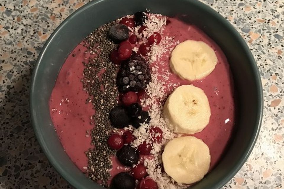 Beeren-Smoothie-Bowl