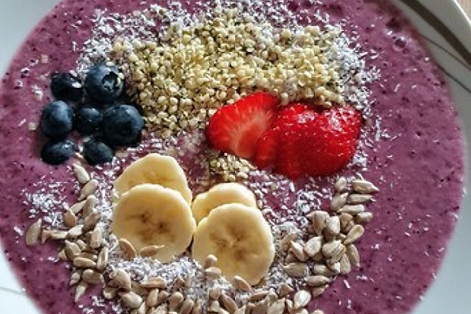 Beeren-Smoothie-Bowl