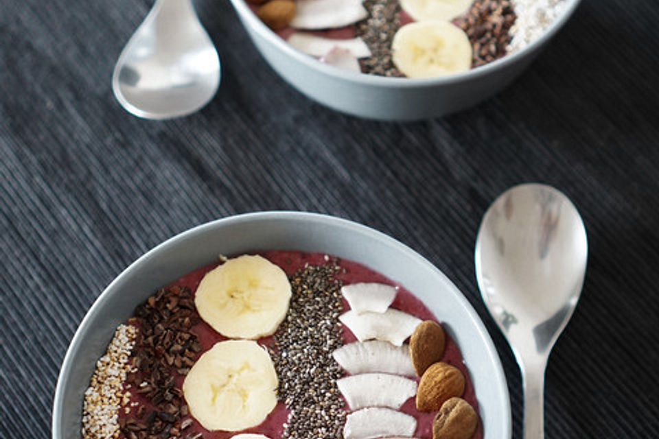 Beeren-Smoothie-Bowl