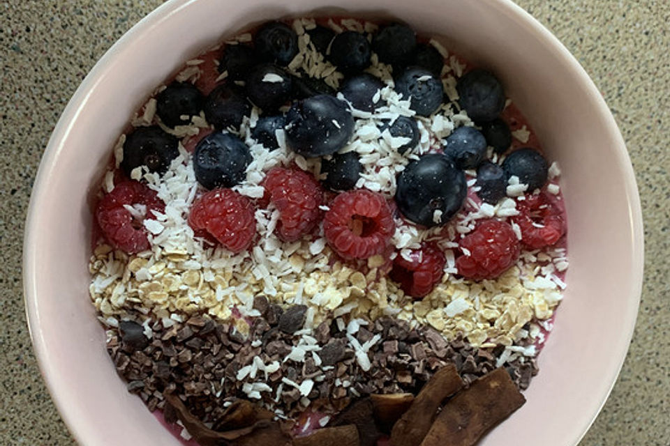 Beeren-Smoothie-Bowl