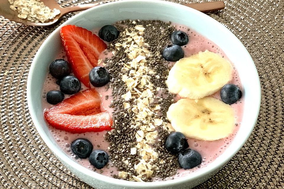 Beeren-Smoothie-Bowl