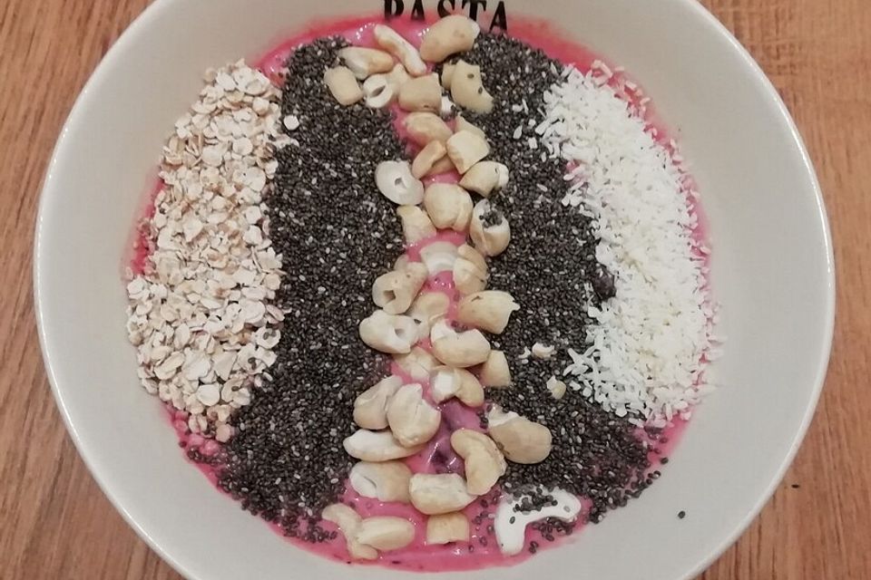 Beeren-Smoothie-Bowl