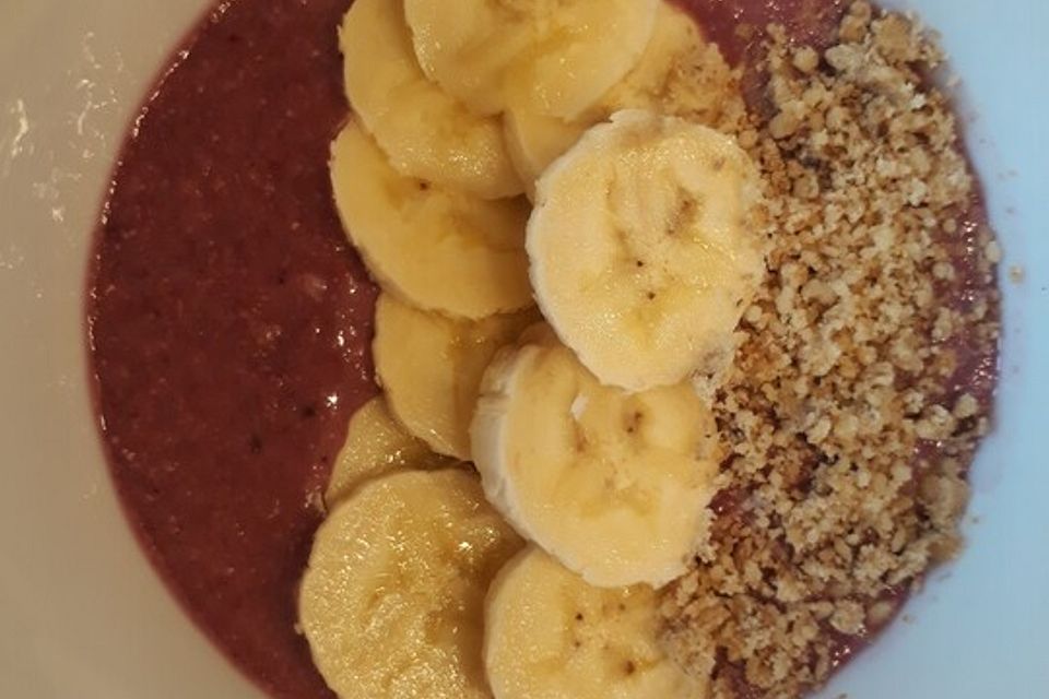 Beeren-Smoothie-Bowl