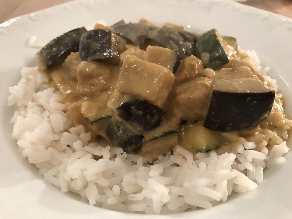 Zucchini-Auberginen-Gemüse mit Curry, Kokos und Reis von Dan4cook| Chefkoch