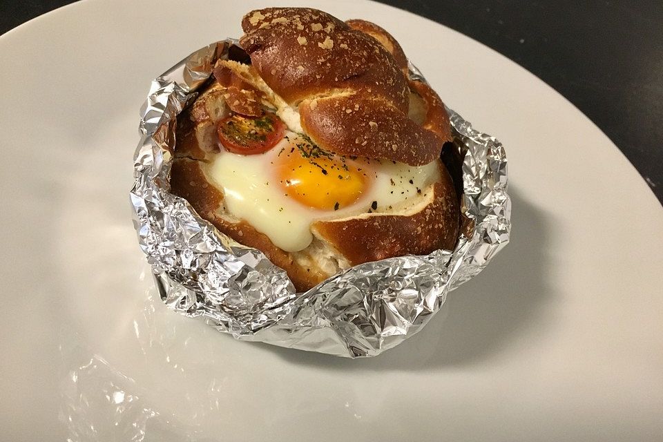 Gefüllte Frühstücksbrötchen