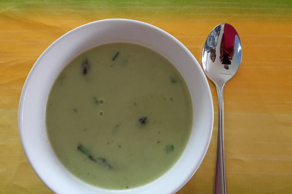 Spargelcremesuppe