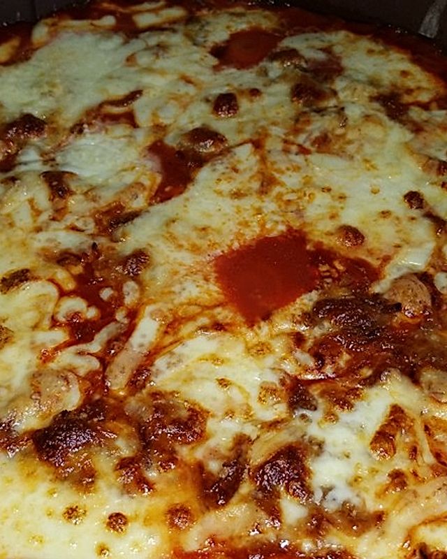 Kartoffel-Salami-Pizza