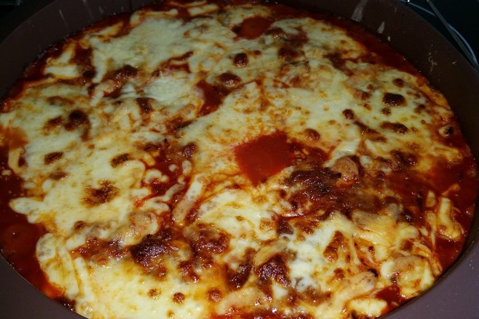 Kartoffel-Salami-Pizza