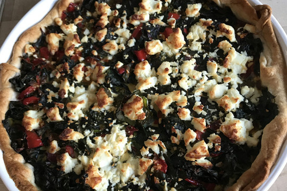 Mangold-Paprika-Feta-Tarte mit Strudelteig