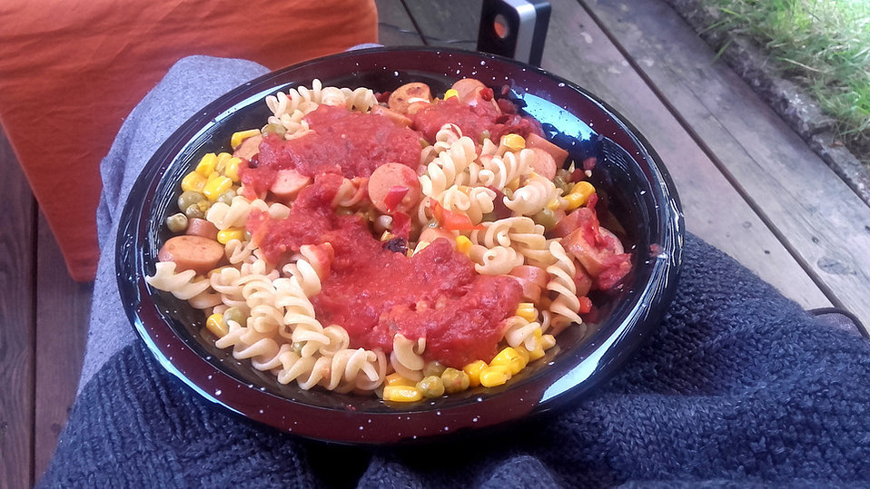 Scharfe mexikanische Wurstpfanne mit Nudeln von Nascpa00