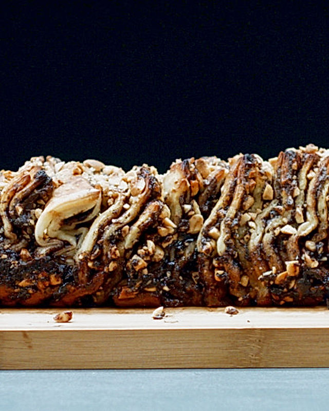 Snickers Pull Apart Cake