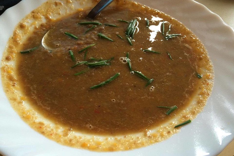 Chili-Linsensuppe mit Möhren