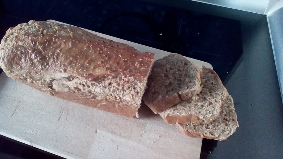 Dinkel-Nuss-Brot von JOYII