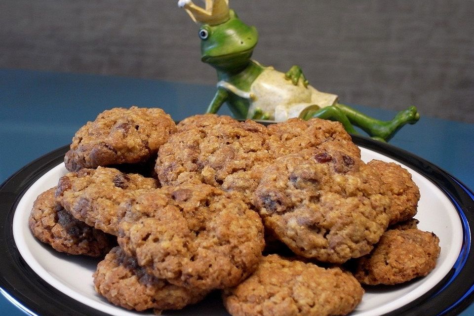 Urmelis Haferflocken-Cookies mit Schokorosinen und Feigen