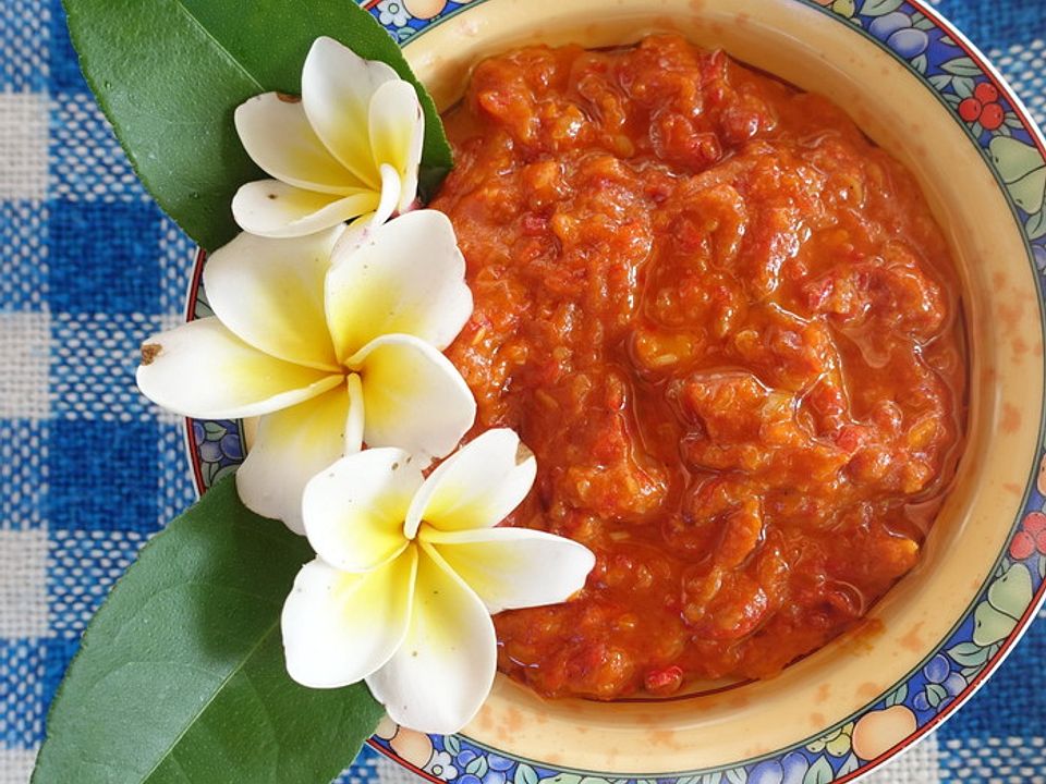 Scharfes Sambal Macadamia mit Tomate von dieter_sedlaczek| Chefkoch