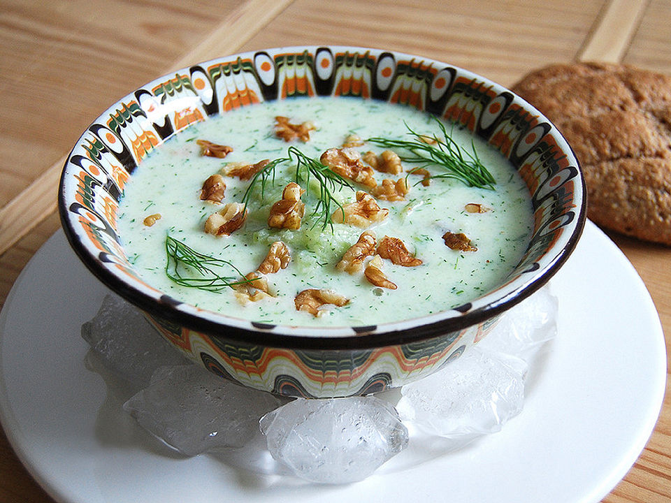 Bulgarische Gurkensuppe - Tarator von herzenswärmer| Chefkoch