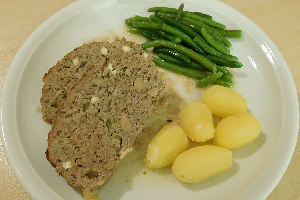 Hackbraten mit Champignons und Feta-Käse