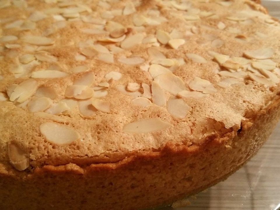 Mandel-Pflaumen-Amaretti-Torte von _Cherrylein_| Chefkoch