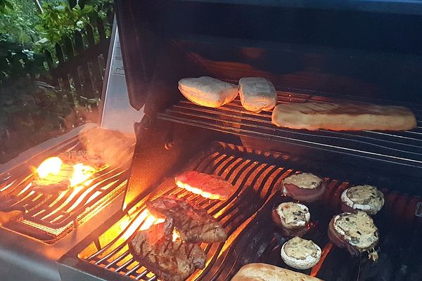 Gefüllte Champignons vom Grill von Klaus_grillt | Chefkoch
