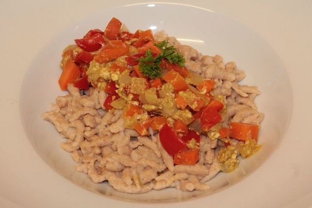 Vollkornspätzle mit Paprika und Karotten von XaNa2510| Chefkoch