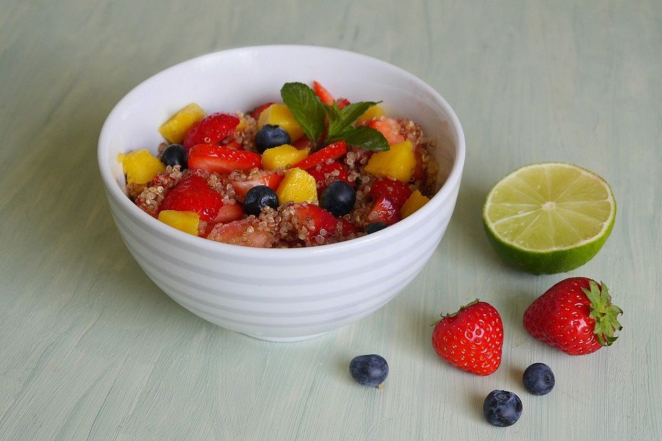 Quinoa-Frucht-Salat