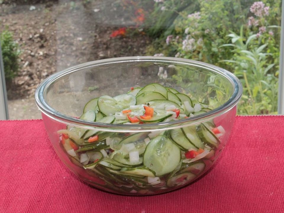 Pikanter Gurkensalat à la Gabi von gabriele9272| Chefkoch