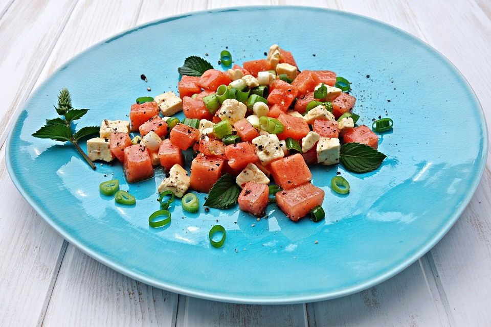 Melonen-Feta-Salat mit Lauchzwiebeln