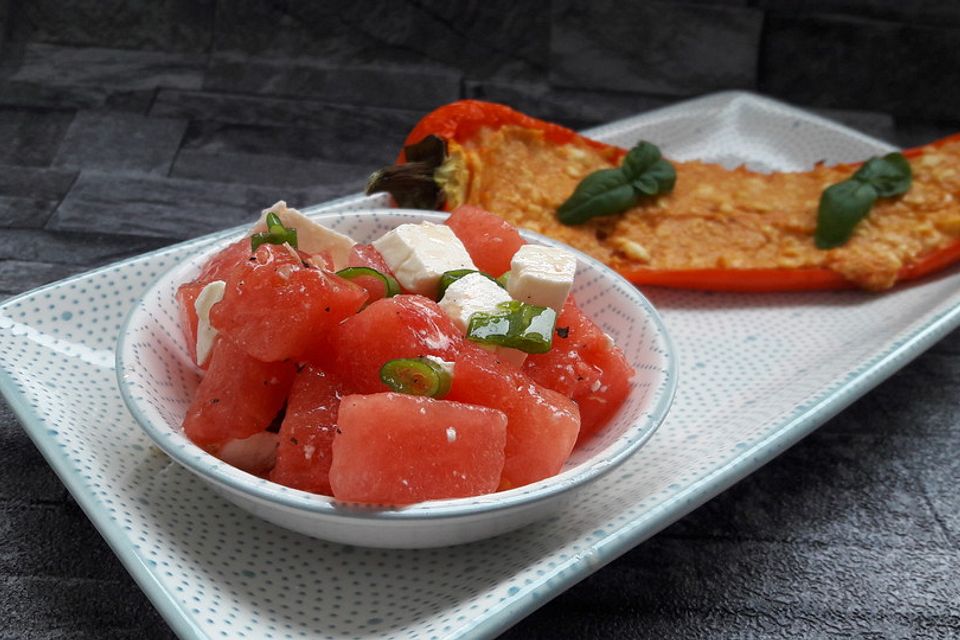 Melonen-Feta-Salat mit Lauchzwiebeln