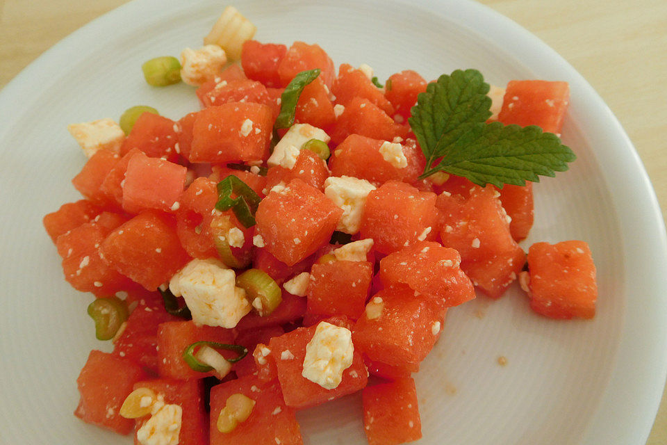 Melonen-Feta-Salat mit Lauchzwiebeln