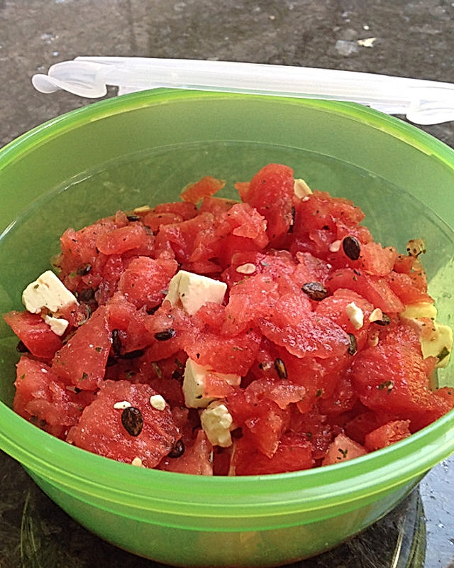 Melonen-Feta-Salat mit Lauchzwiebeln