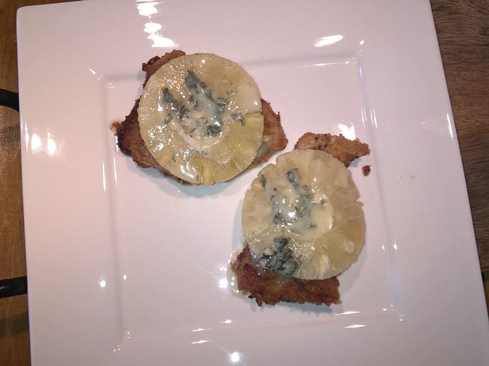 Putenschnitzel mit Gorgonzola und Ananas von gleimy| Chefkoch