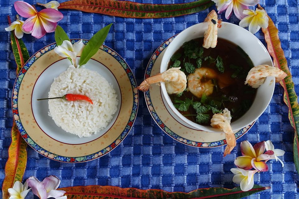 Feurige Garnelensuppe Lombok Art