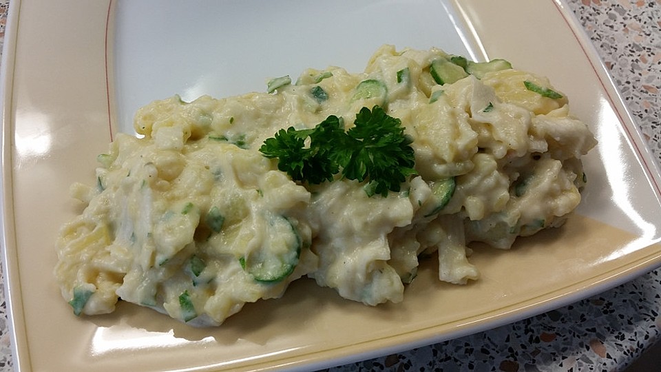 Muttis Kartoffelsalat mit selbstgemachter Mayo von Mutantenbiest| Chefkoch