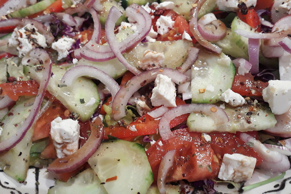 Bauernsalat mit Feta